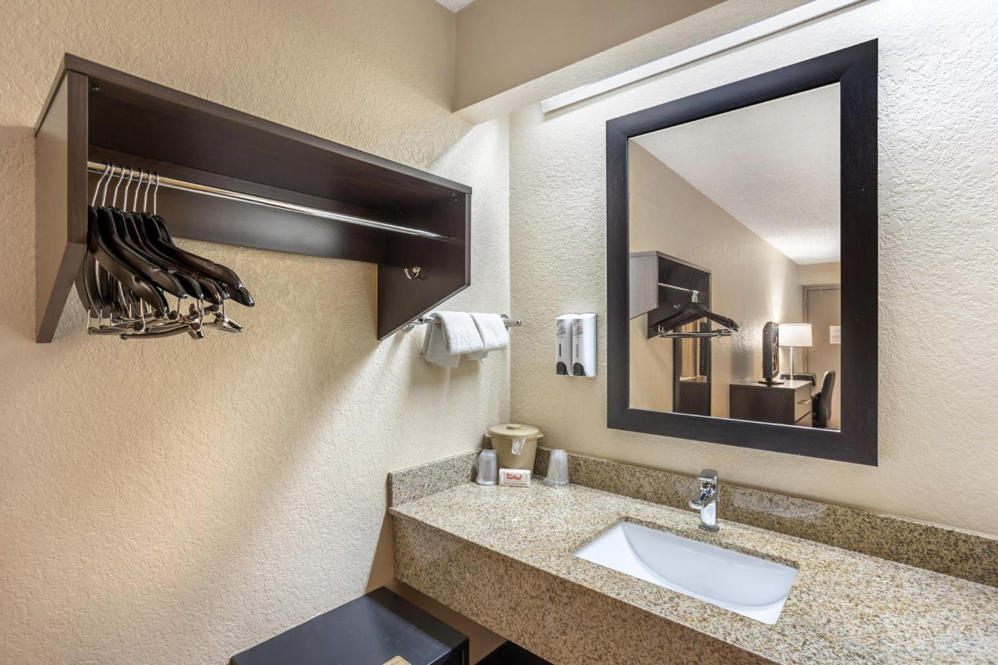 Red Roof Inn Danville, Pa Ngoại thất bức ảnh